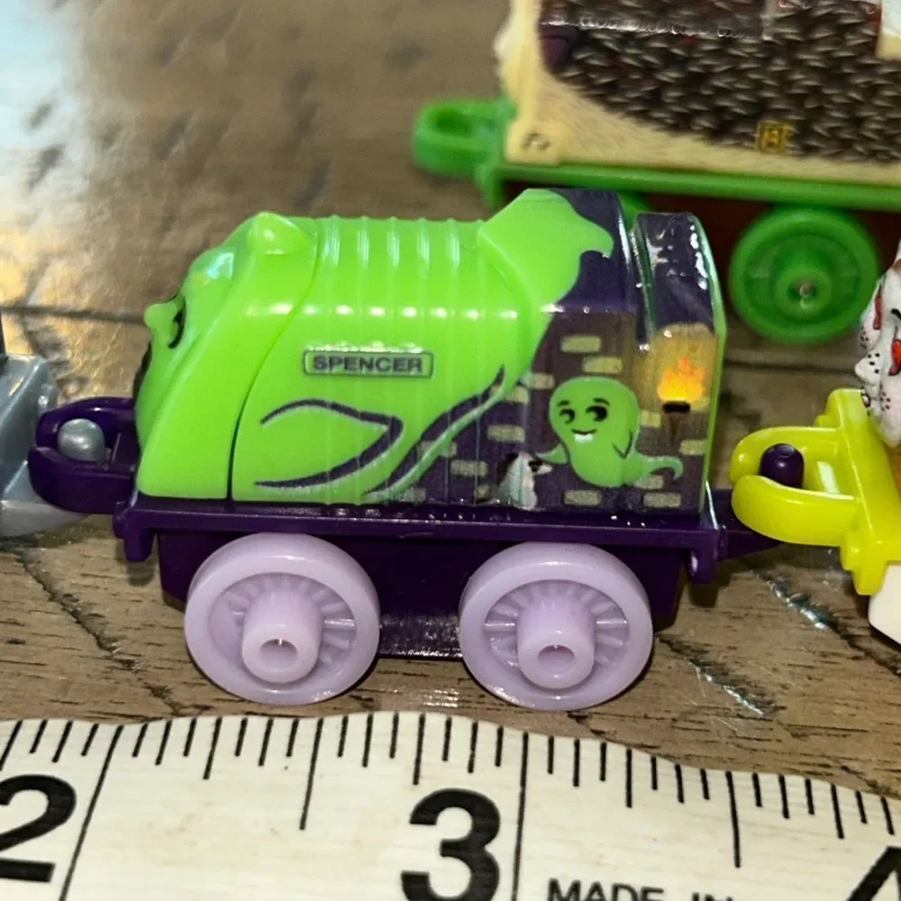 Mini Thomas Train 🚂 Toy Set. Choo Choo!! 13 mini engines Halloween🎃Animals 🦁